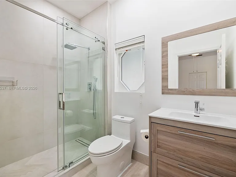 2497 Bay Isle Dr — Photo 23