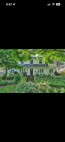2410 Cornwallis Ave SE Photo 1