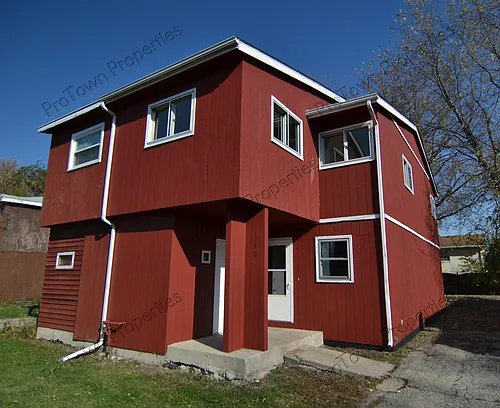 1910 Moore Ave Photo 1