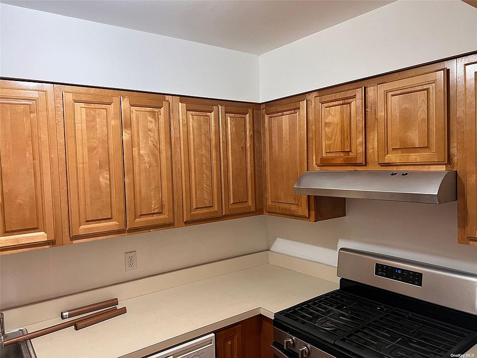 1st image of 61-48 62nd Ave