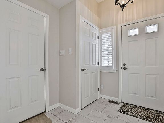 4th image of 37 Coles Way