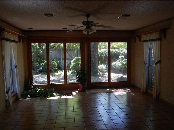 5th image of 1205 Austin Dr