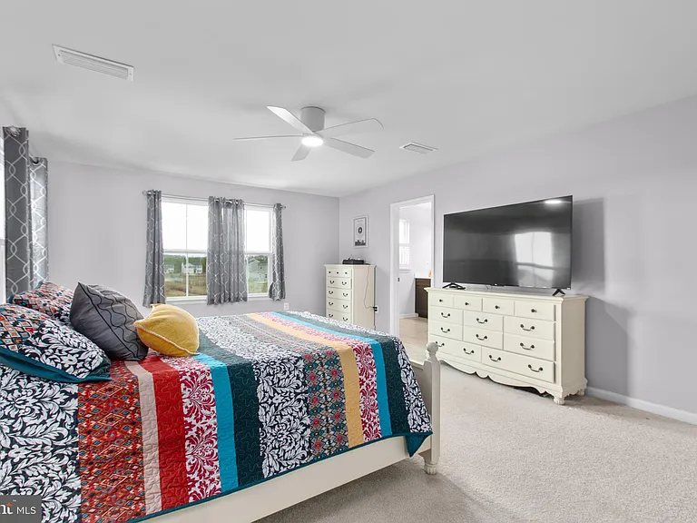 6427 Hawkeye Dr — Photo 32