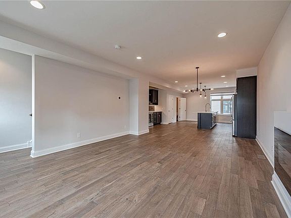 5th image of 1442 E 14th St