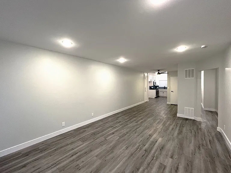 123 California Ave — Photo 42