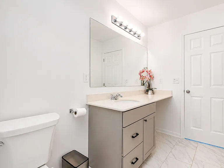 51172 Quaker Ln — Photo 22