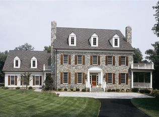 9720 Arnon Chapel Rd, Great Falls, VA 22066