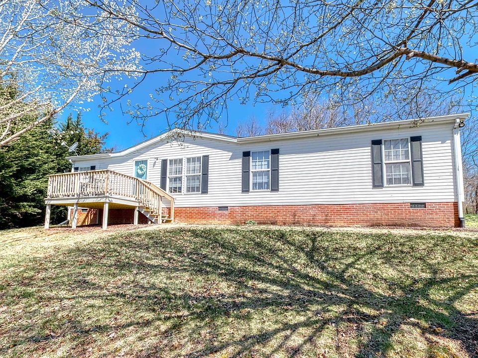 1st image of 135 Fort Hill Dr