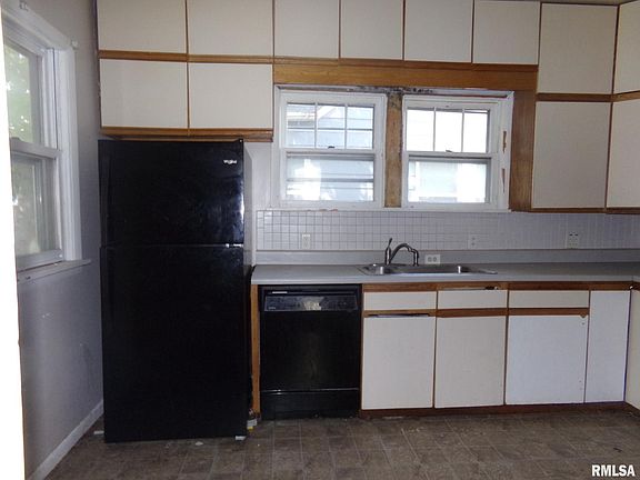 5th image of 224 16th Ave