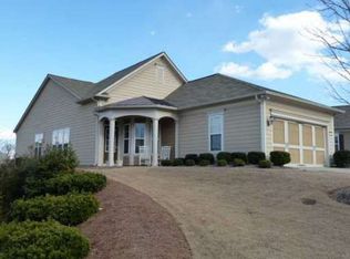 6335 Scenic View Dr, Hoschton, GA 30548