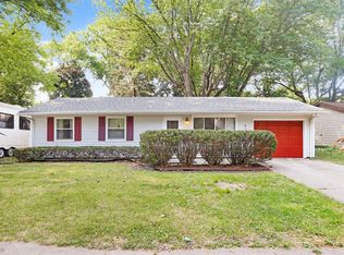 2307 Lantern Hill Dr, Urbana, IL 61802