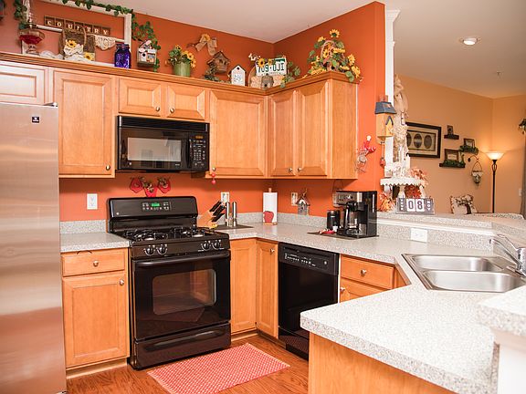 3rd image of 103 Finsbury Ln