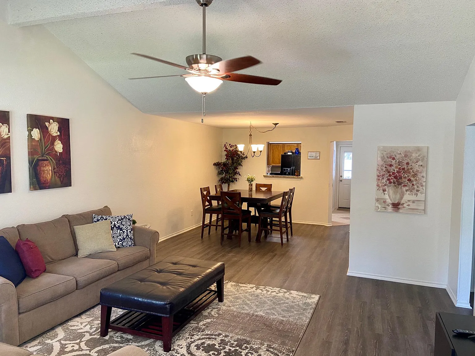 Clover Ln, Euless — Photo 4