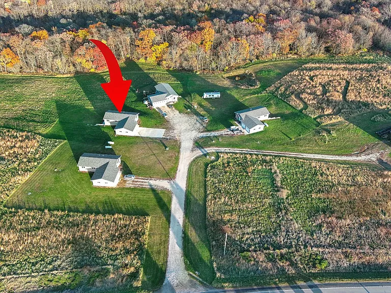 534 Hanover Hill Ln — Photo 2