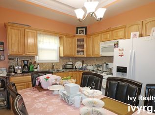 158 Walnut St #1, Somerville, MA 02145