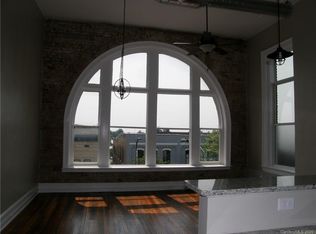 118 N Main St #302, Salisbury, NC 28144