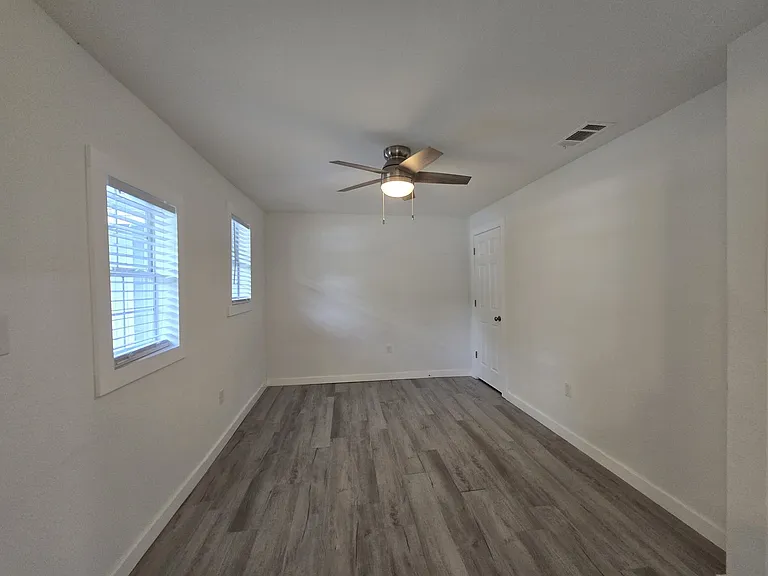 202 Marston Ave — Photo 16