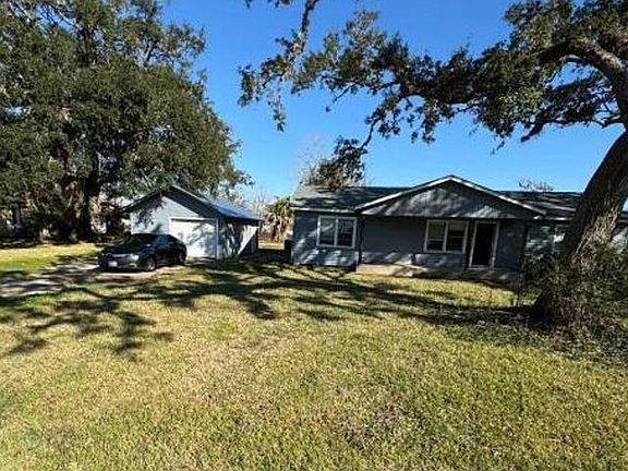 4th image of 123 Barbara Dr