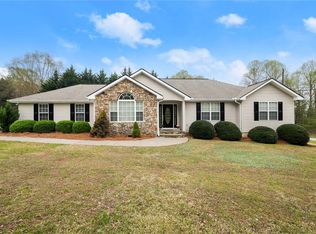 18 Woodman Hall Rd, Cleveland, GA 30528