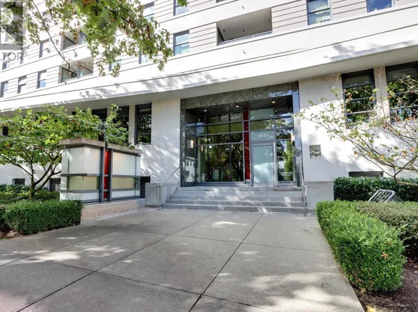 2851 Heather St #301, Vancouver, BC V5Z 0A2