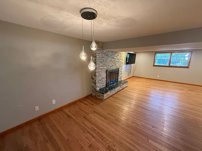 2500 Bluff Blvd — Photo 57