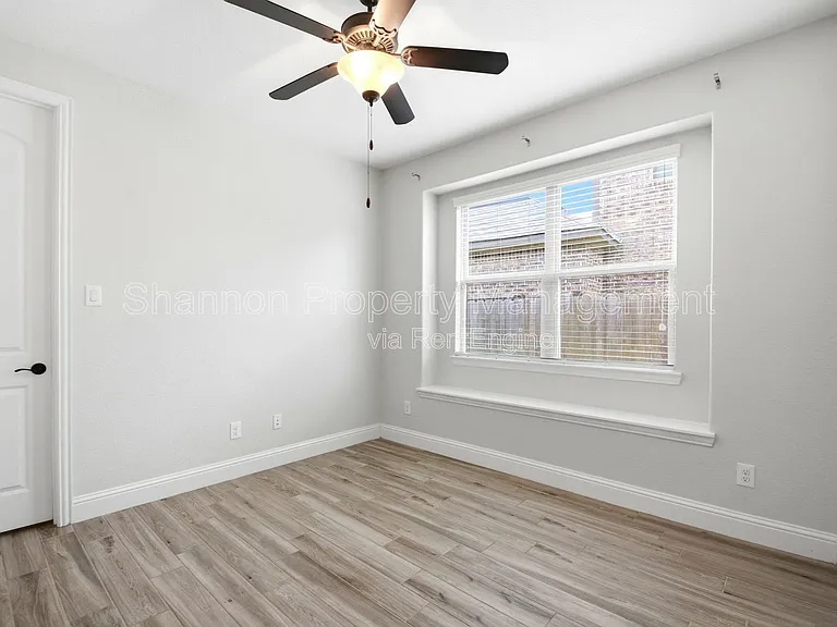 5818 Fairway Shores Ln — Photo 20