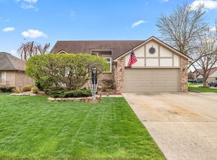 31094 Partridge Ln, Chesterfield, MI