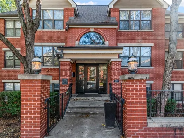 925 Washington St APT 302, Kansas City, MO 64105