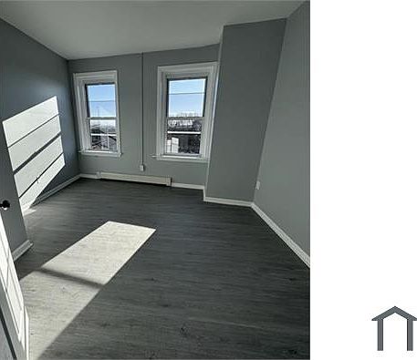 2nd image of 511 E Main St APT 2B