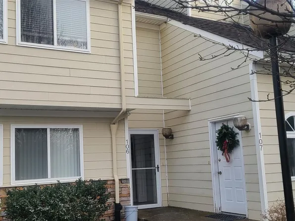 106 Crystal Hill Ln #106, Poughkeepsie, NY 12603