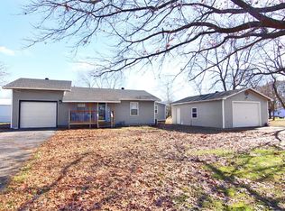 114 N Tilley St, Advance, MO 63730