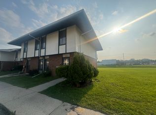3912 S Sunset Sq #17, Milwaukee, WI 53220