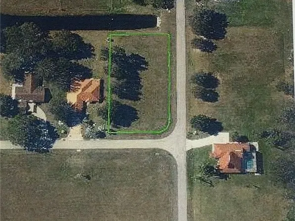 8200 Castile Rd, Sebring, FL 33876
