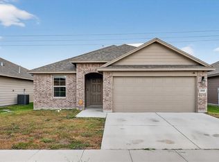 1818 Secretariat Dr, Corpus Christi, TX 78417