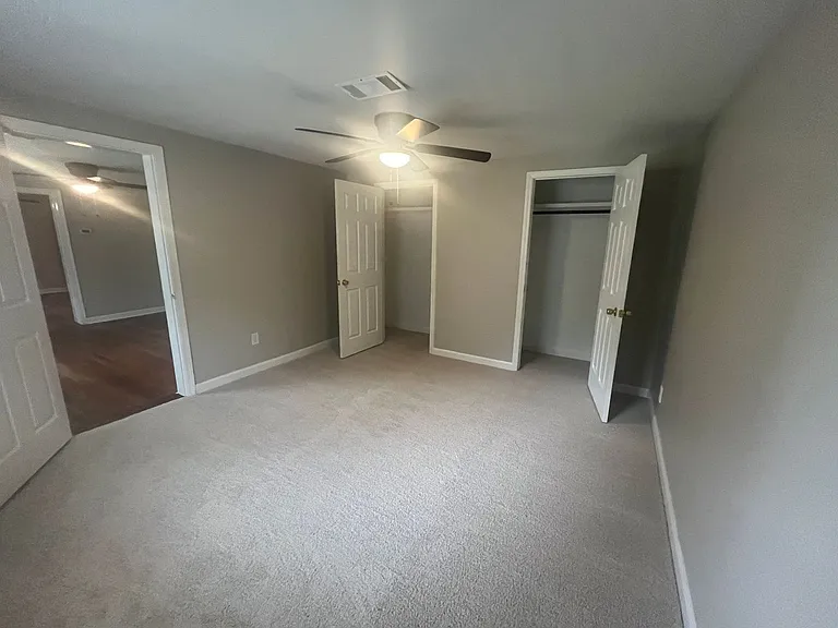 112 Adams St — Photo 8