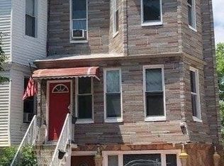 3224 30th St #2, Astoria, NY 11106