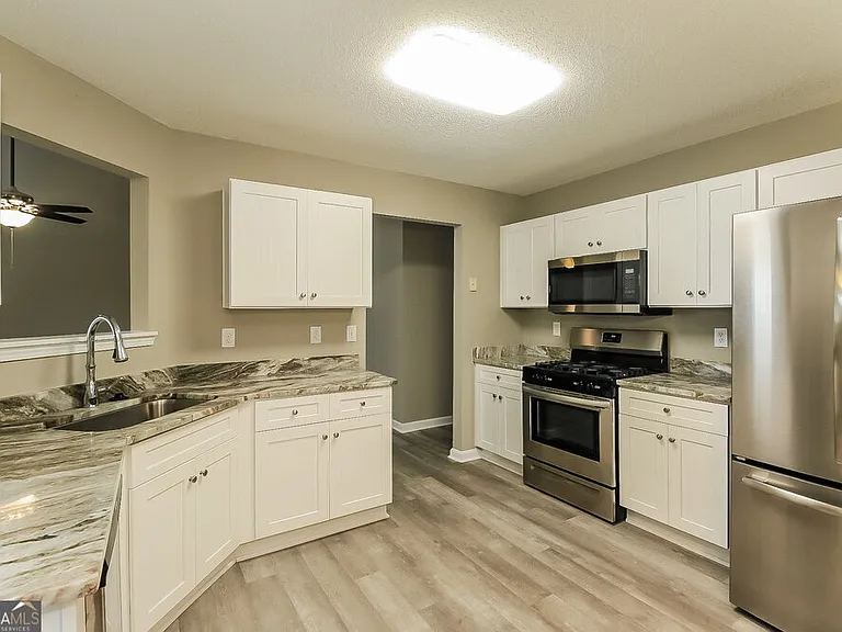 206 Nadia Ct — Photo 9