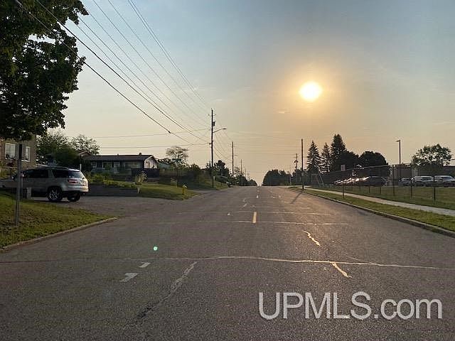 2nd image of 1402 W Fair Ave