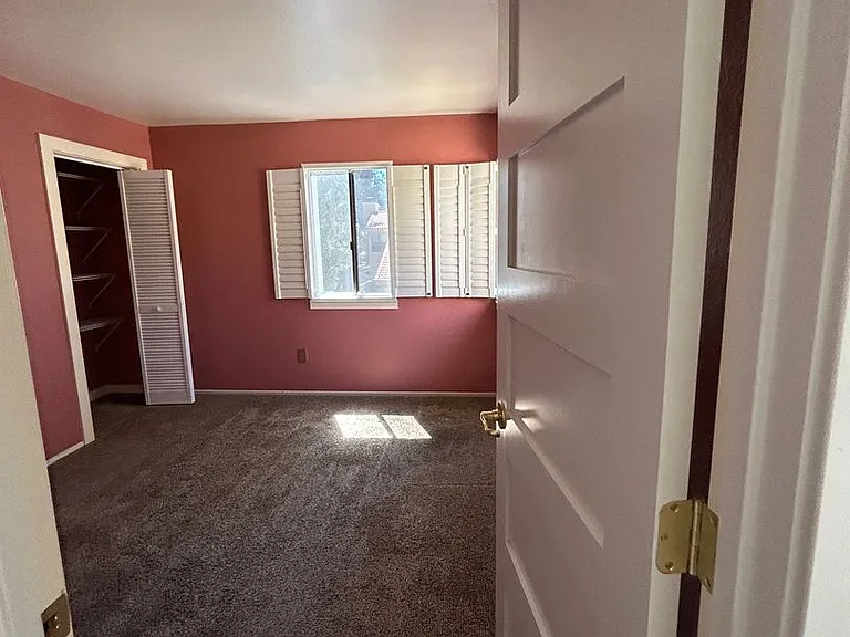1228 W Roseburg Ave #A — Photo 15