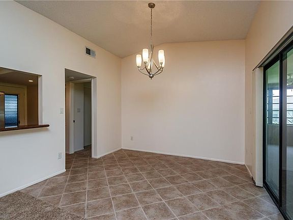 4th image of 11829 Sophia Ln