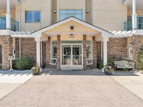 9449 19th St SW #108, Calgary, AB T2V 5J8