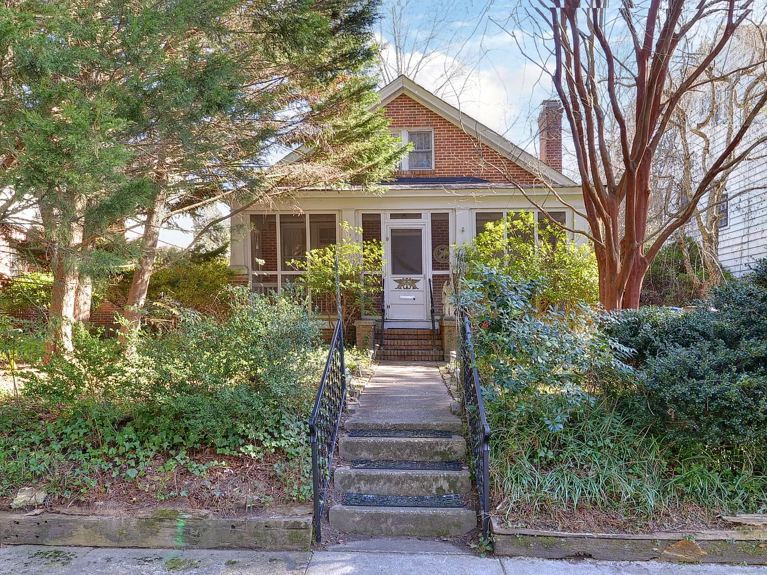 207 Nelson Ave — Photo 3