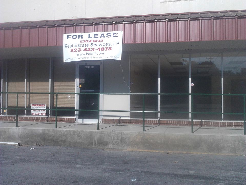 2nd image of 3913 Brainerd Rd Ste 116