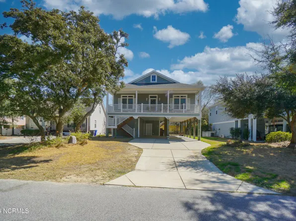 304 NE 47th Street, Oak Island, NC 28465