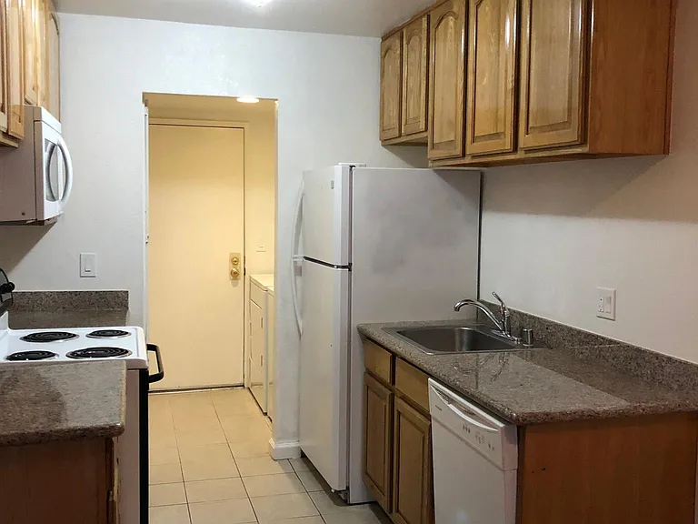 40839 Ingersoll Ter — Photo 11