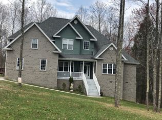 18 Deer View Ct, Fayetteville, WV 25840