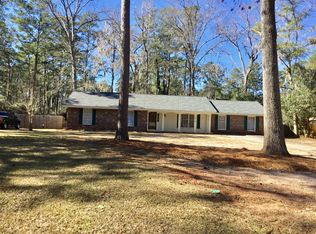 1816 Wimbledon Dr, Thomasville, GA 31792