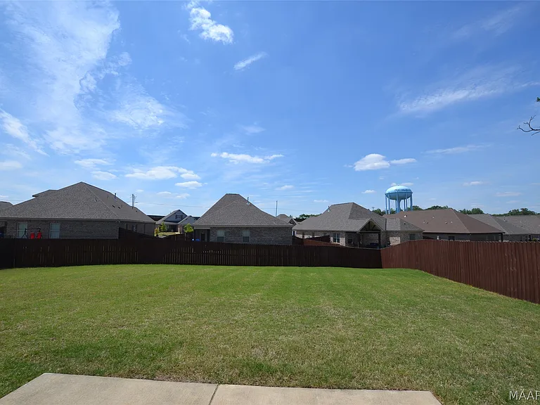 1111 Benjamin Way — Photo 20