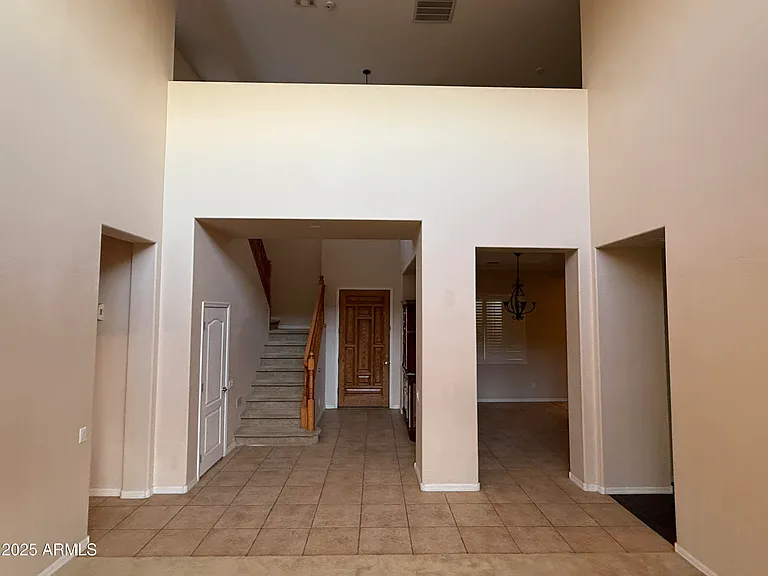 642 E Torrey Pines Pl — Photo 11