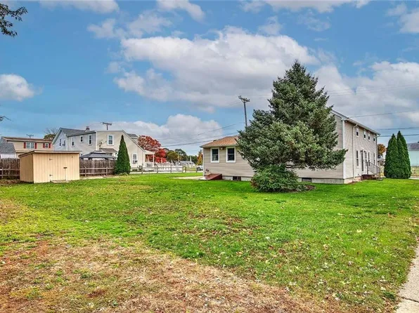311 High St, Cumberland, RI 02864
